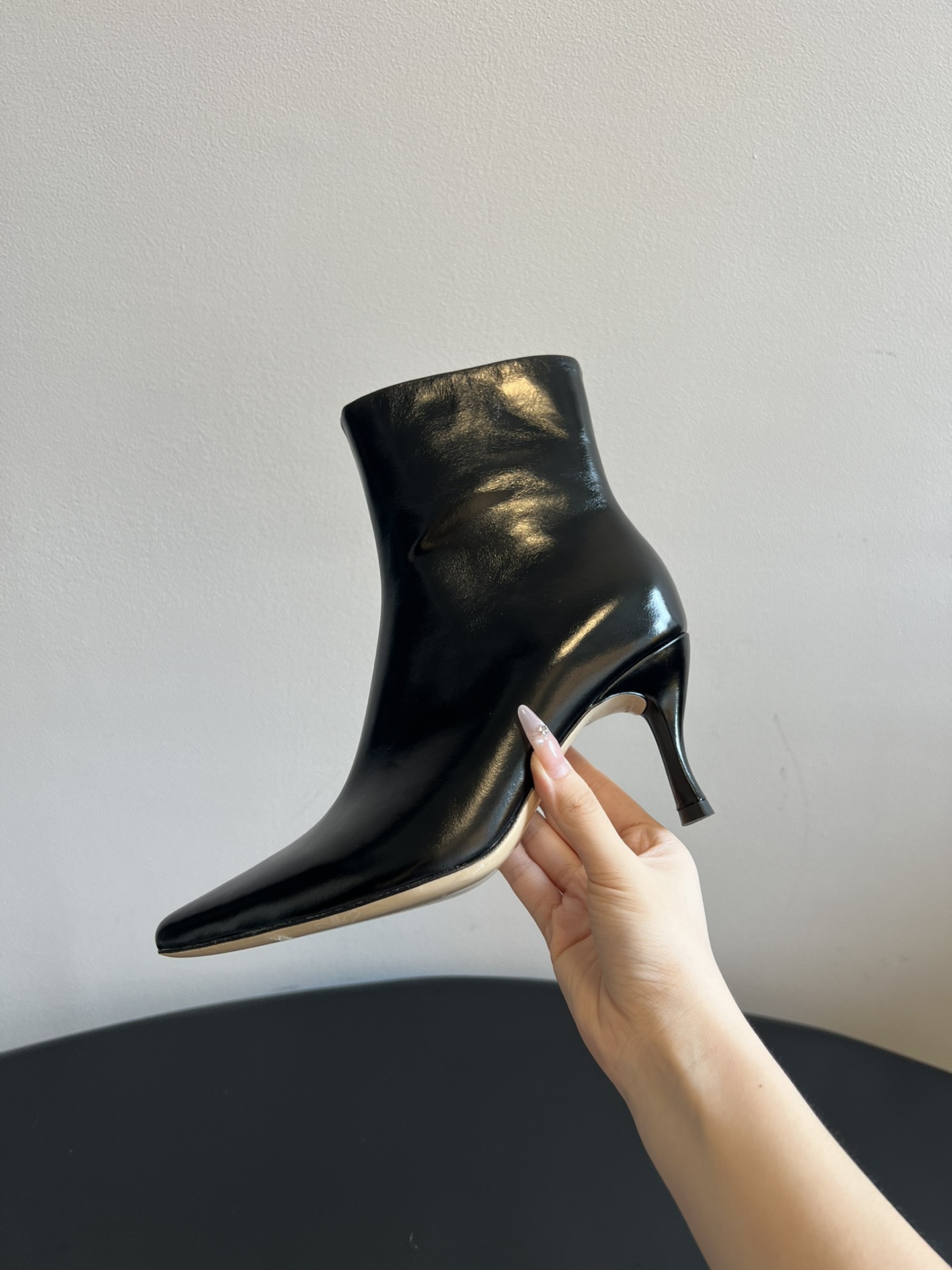 “BYFAR P840 Top Quality Boots: Stylish, Long-Legged, and Versatile for Autumn and Winter Fashion” - 图片 7