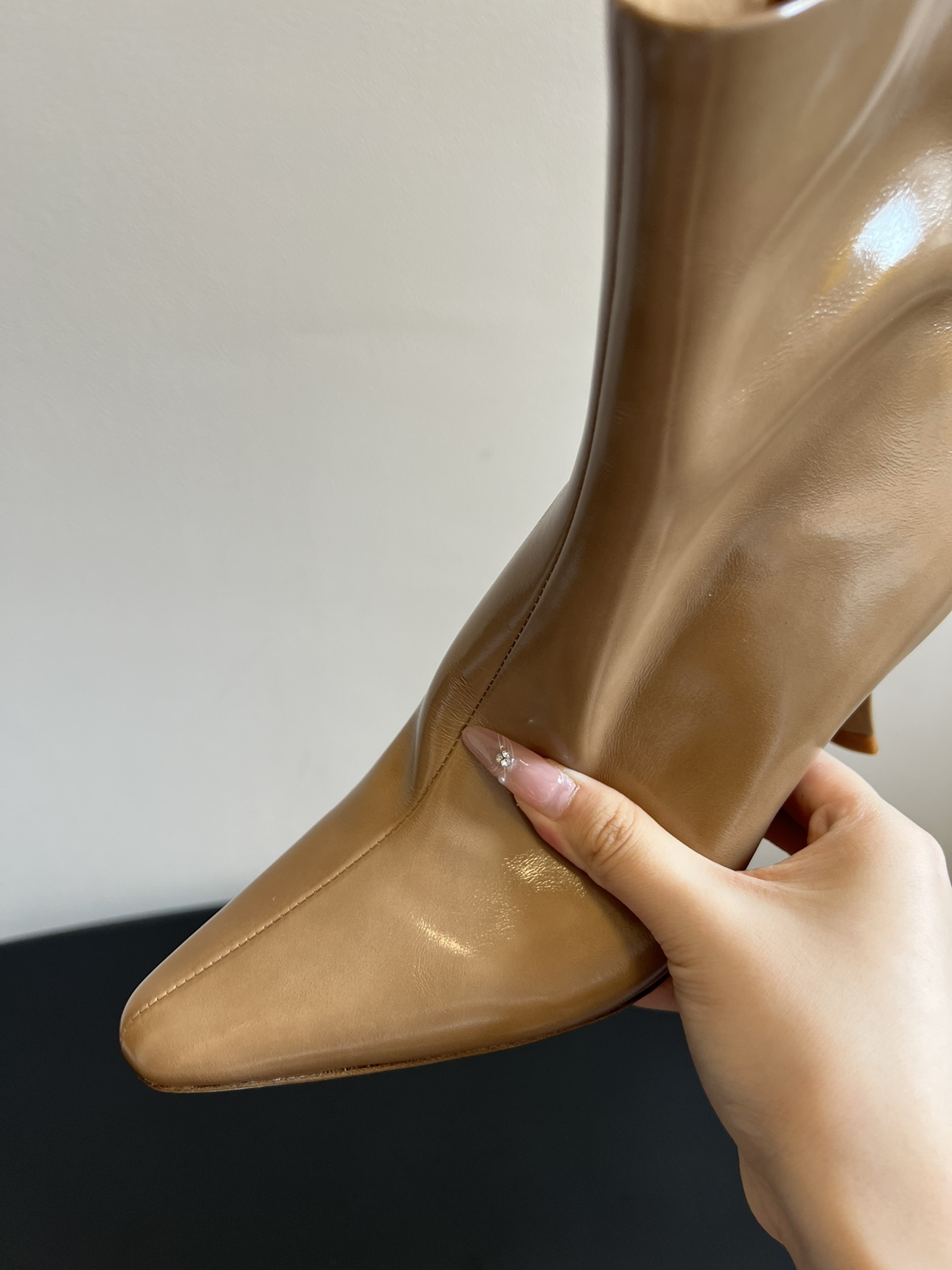 “BYFAR P840 Top Quality Boots: Stylish, Long-legged, Versatile for Work and Everyday Wear” - 图片 9