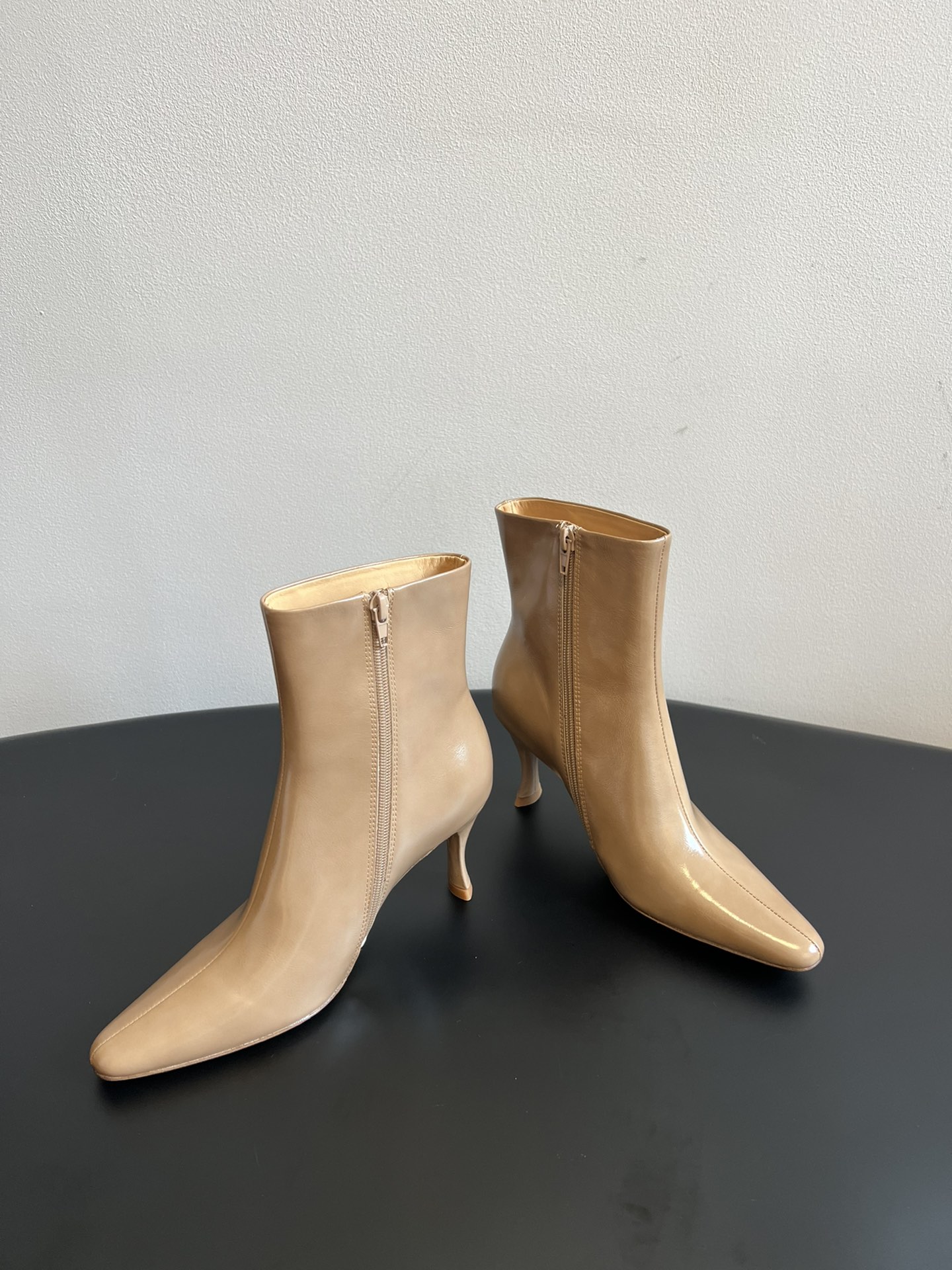 “BYFAR P840 Top Quality Boots: Stylish, Long-legged, Versatile for Work and Everyday Wear” - 图片 4
