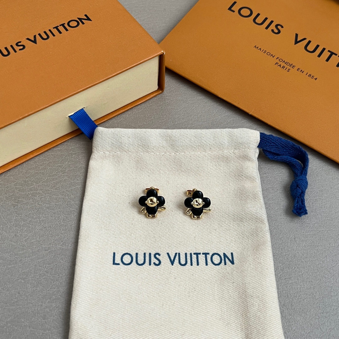 【】LV 耳钉🔹🔹Louis Vuitton 路易威登🔹专柜一致材质 火爆款出货 设计独特 复古前卫 男