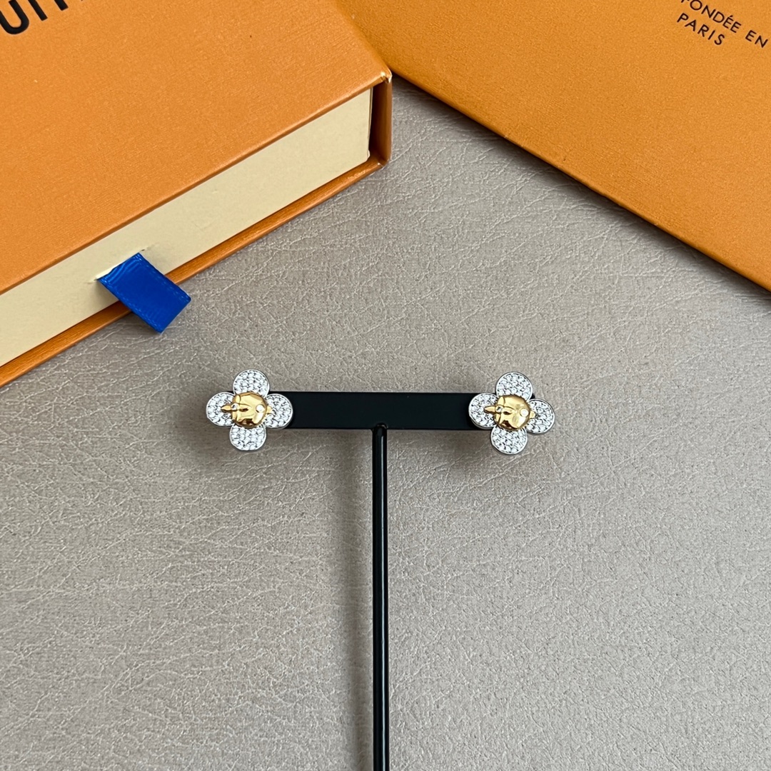 【】LV 耳钉🔹🔹Louis Vuitton 路易威登🔹专柜一致材质 火爆款出货 设计独特 复古前卫 男