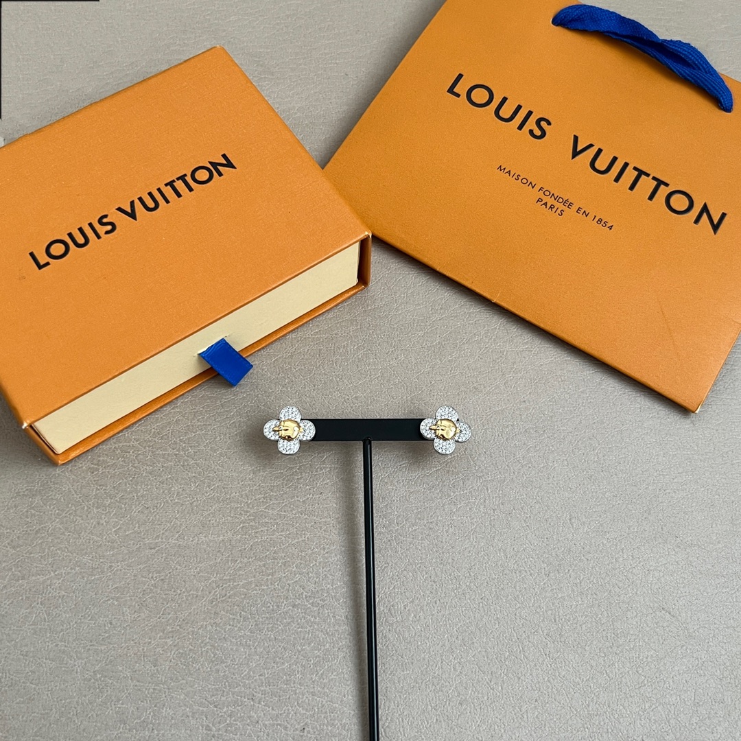 【】LV 耳钉🔹🔹Louis Vuitton 路易威登🔹专柜一致材质 火爆款出货 设计独特 复古前卫 男