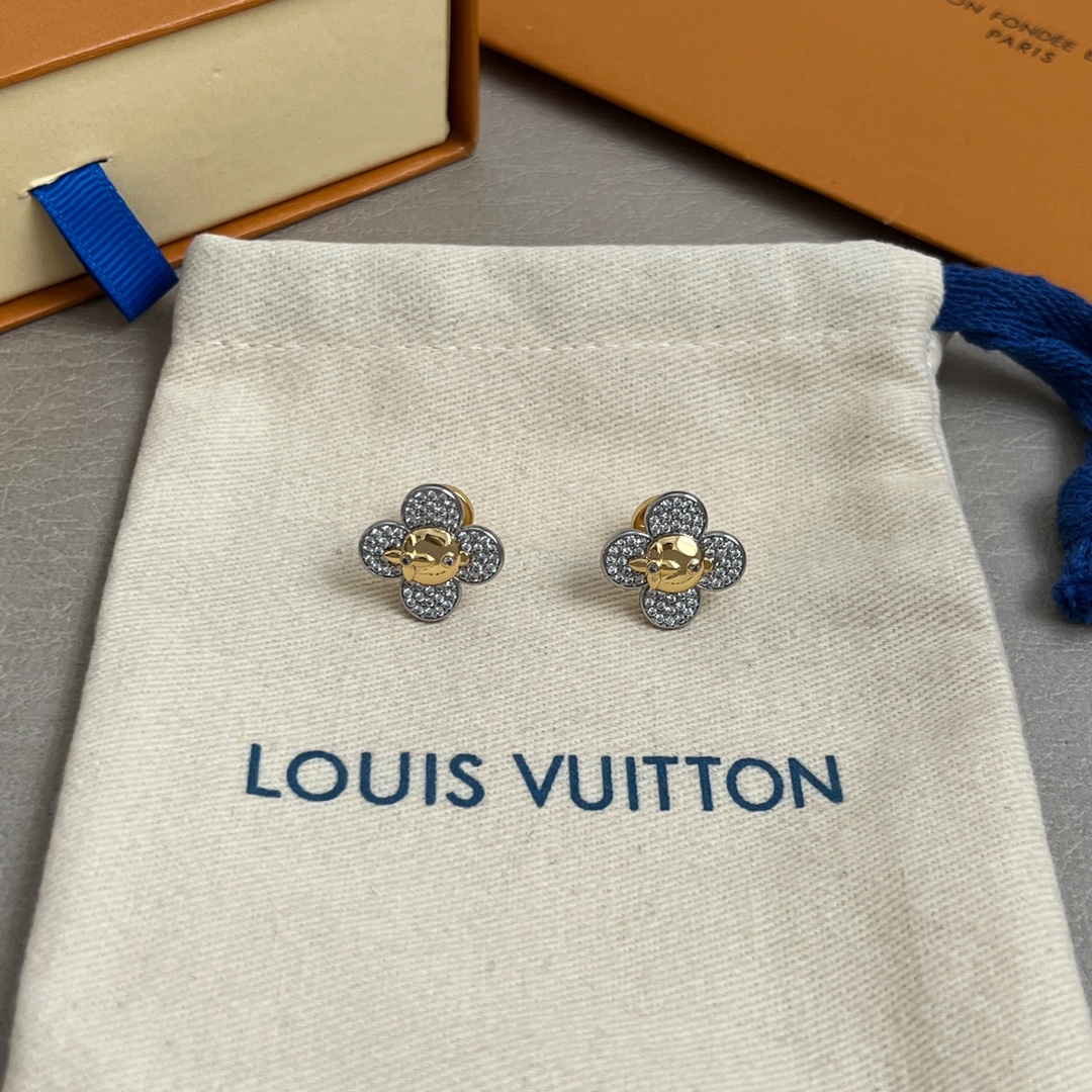 【】LV 耳钉🔹🔹Louis Vuitton 路易威登🔹专柜一致材质 火爆款出货 设计独特 复古前卫 男