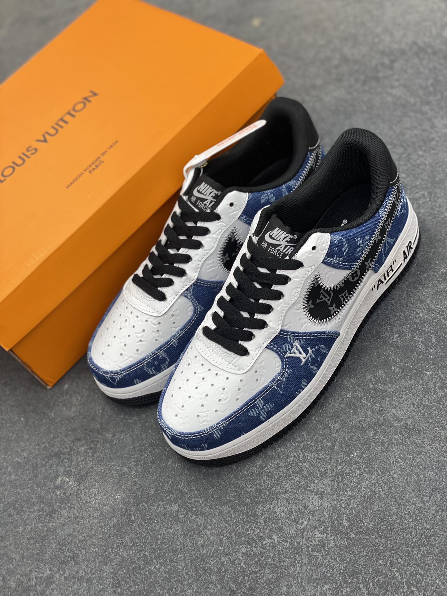 图片[8]-Nike Air Force 1 Low 空军一号低帮百搭休闲运动板鞋。柔软、弹性十足的缓震性能和出色的中底设计，横跨复古与现代的外型结合，造就出风靡全球三十多年的Force 1，直到今天还深受青睐。 货号：YN-769833 尺码：36 36.5 37.5 38 38.5 39 40 40.5 41 42 42.5 43 44 44.5 45-选品中心