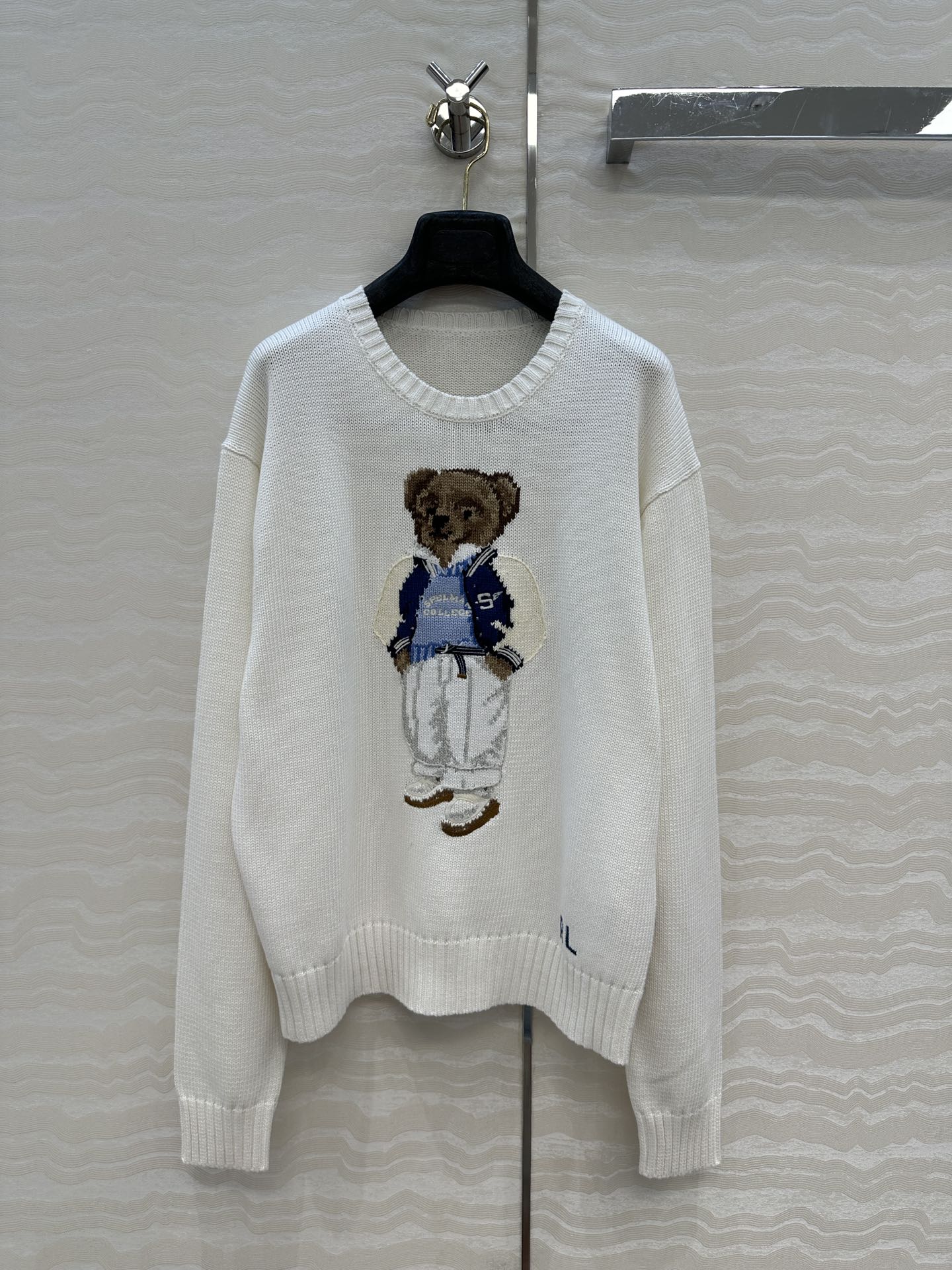Exclusive Bad-Ass Girl Baseball Jacket with American Wind Embroidery Design and Quality Control - 图片 1