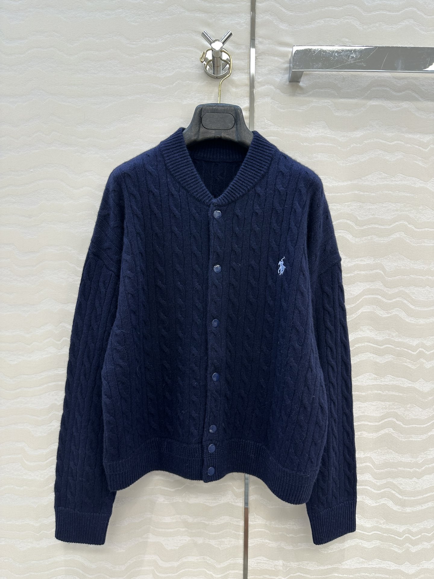 独家首发❤️原单品质❤️浓郁美式风，RL时髦减龄穿搭，网球风棒球夹克绞花羊绒外套！经典落肩版型宽松百搭又