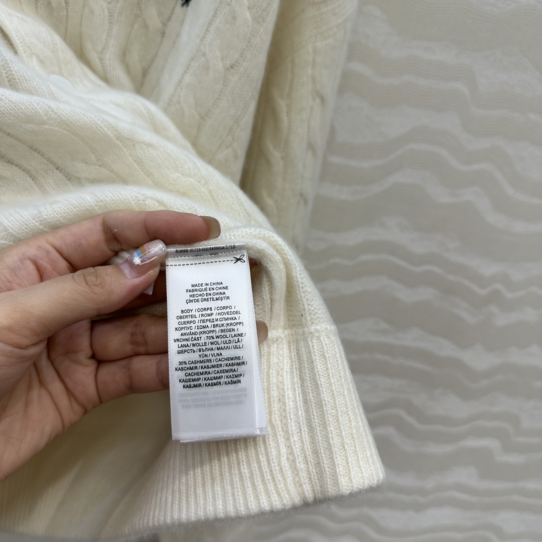 独家首发❤️原单品质❤️浓郁美式风，RL时髦高知穿搭，网球风棒球夹克绞花羊绒外套！经典落肩版型宽松百搭又