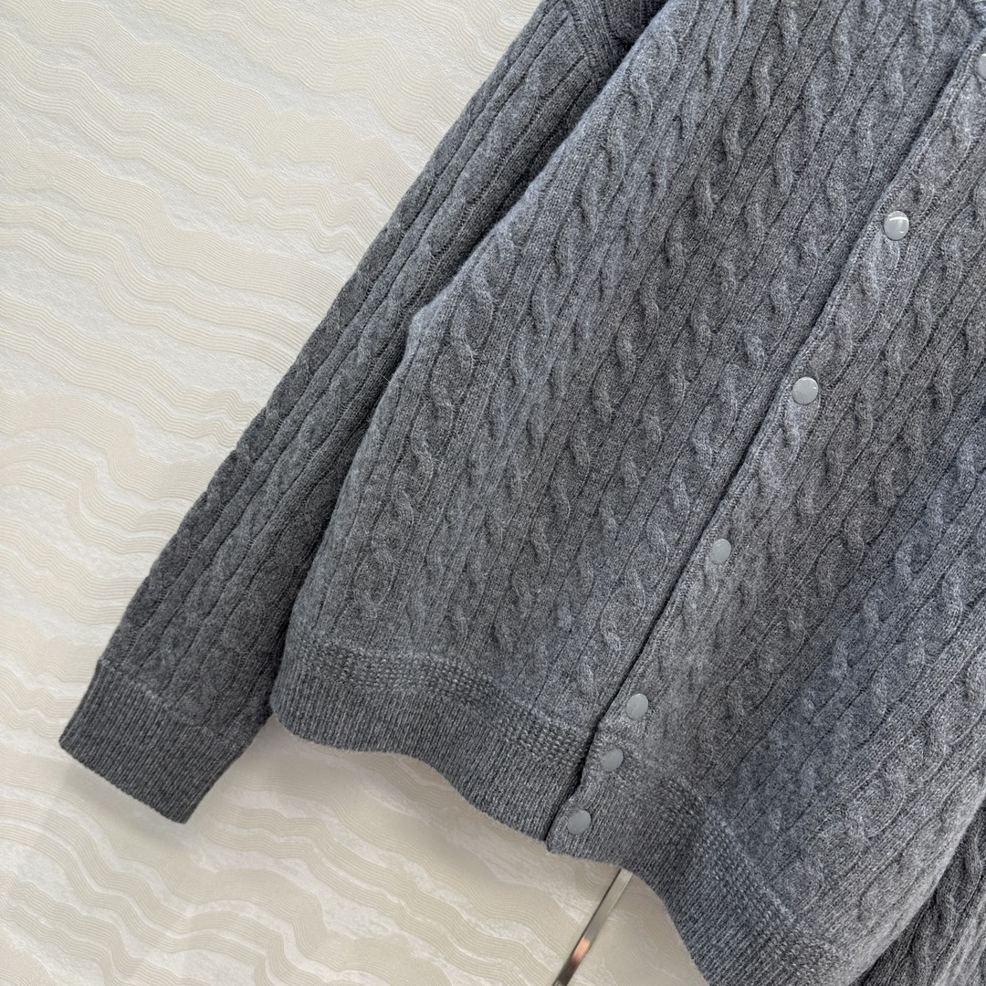 独家首发❤️原单品质❤️浓郁美式风，RL时髦高知穿搭，网球风棒球夹克绞花羊绒外套！经典落肩版型宽松百搭又