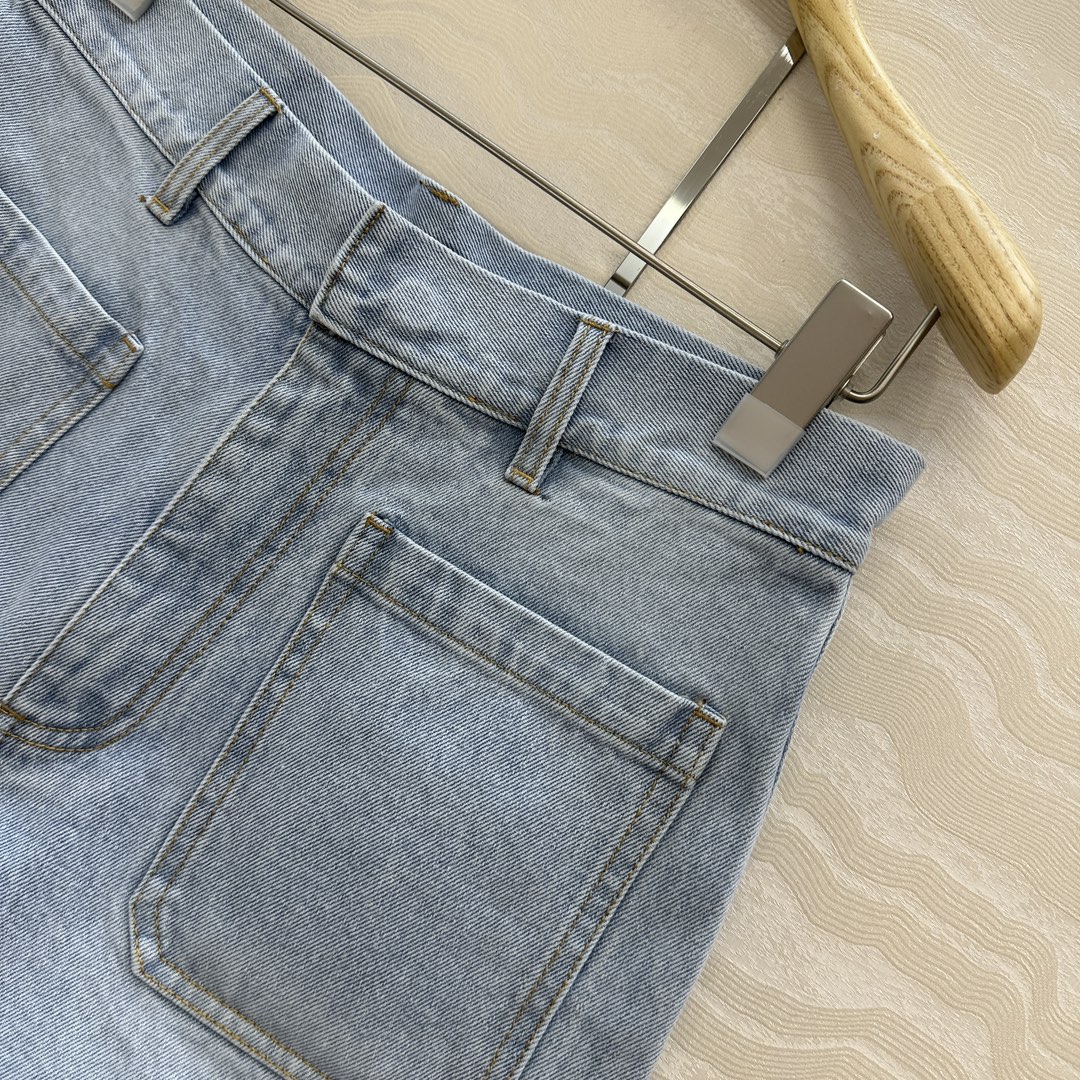 独家首发❤️高端原单品质🤞MissD新品老花洗水直筒短裤！原版定制复古怀旧洗水工艺高级又时髦！衣橱必备的