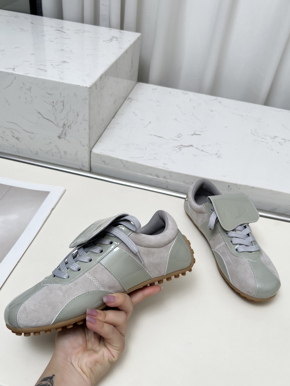 Tod’s T-Marathon Series: Stylish Retro Sports Shoes with Soft Napa Leather - 图片 3