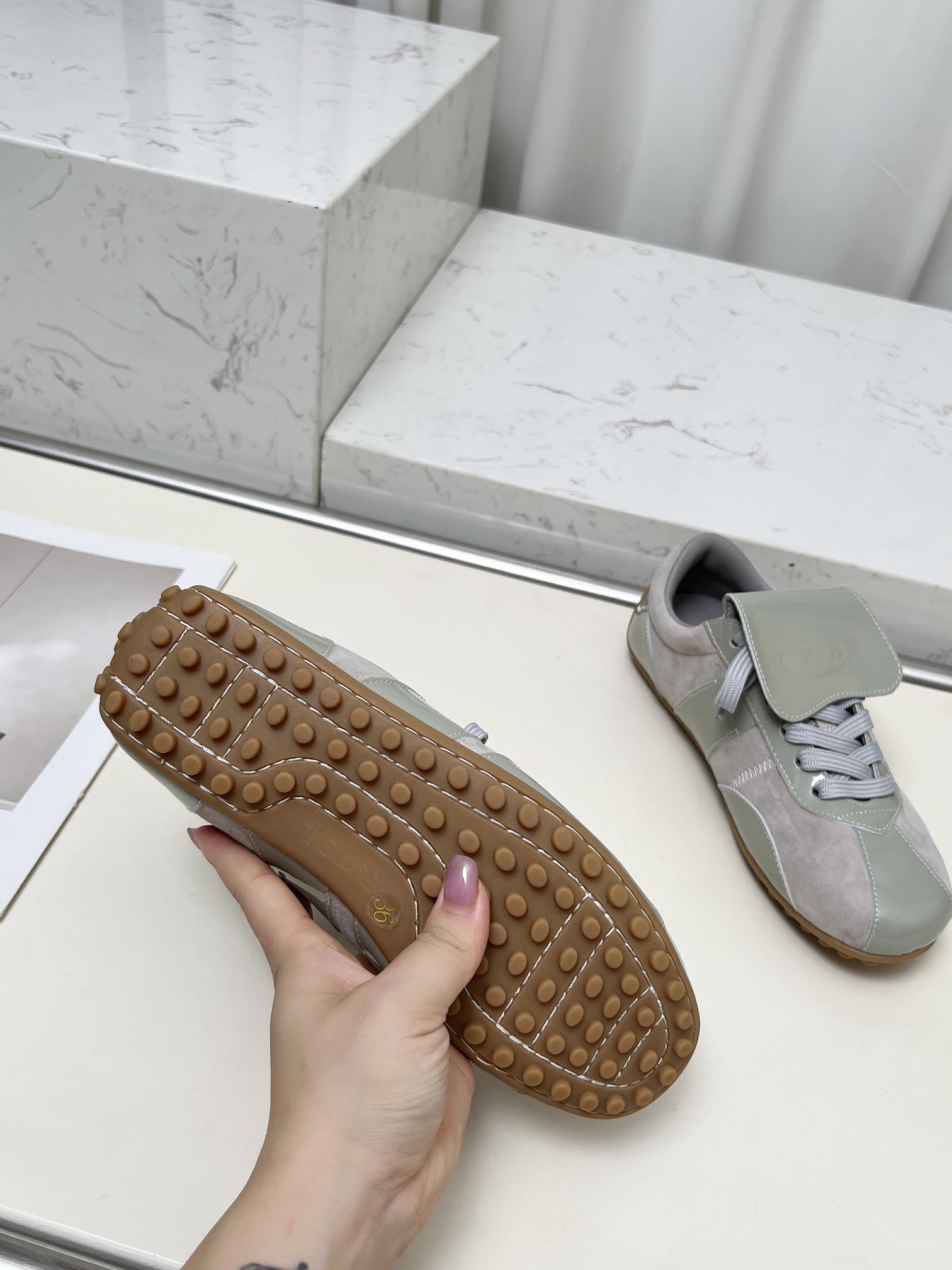 Tod’s T-Marathon Series: Stylish Retro Sports Shoes with Soft Napa Leather - 图片 7