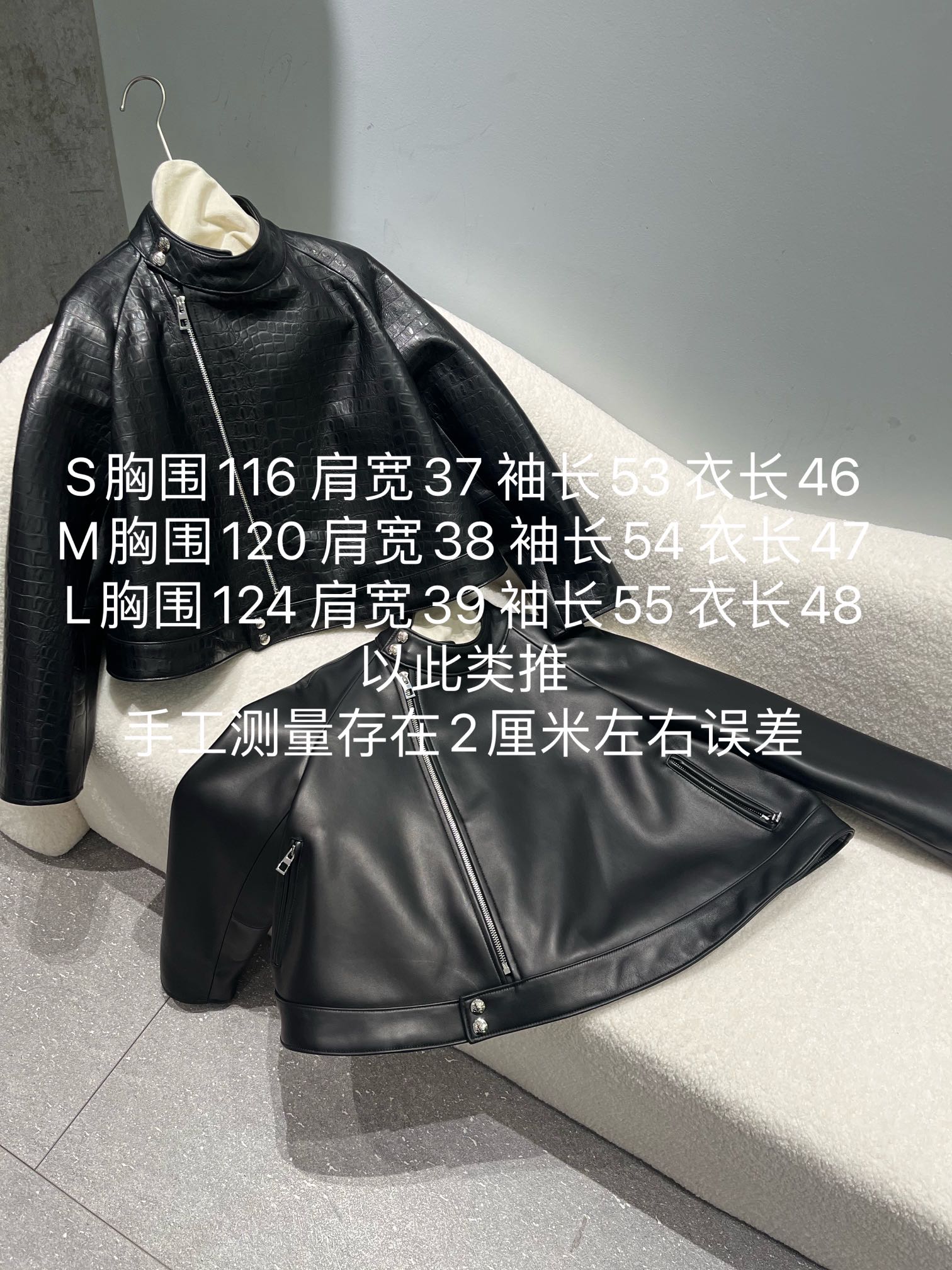 NO:742717,Size S-XL, it feels fluffy when worn, Loewe-clothing, loewe,19860909尺寸S- Xl码,穿上是蓬开的感觉,罗意威-服装,loewe,,Women's clothing