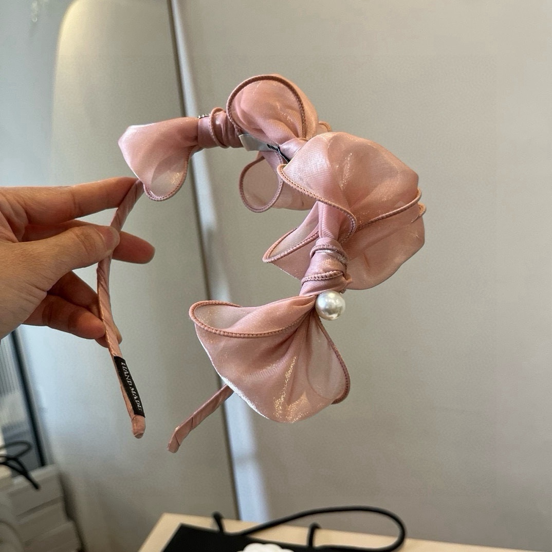 🆕

miumiu缪缪新款发箍