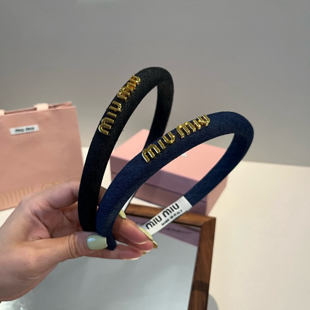 🆕

miumiu缪缪新款发箍