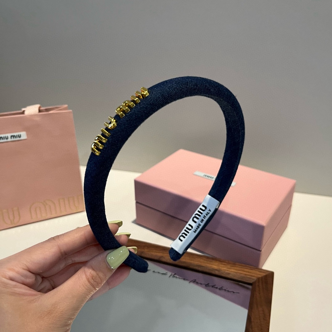 🆕

miumiu缪缪新款发箍