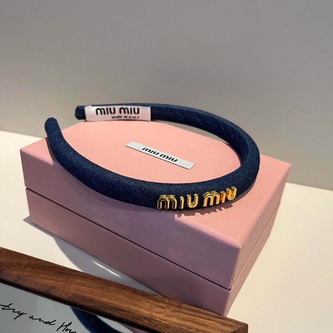 🆕

miumiu缪缪新款发箍