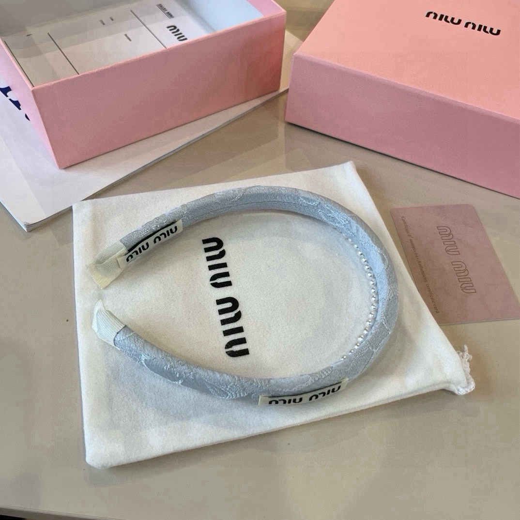 🆕

miumiu缪缪新款发箍
