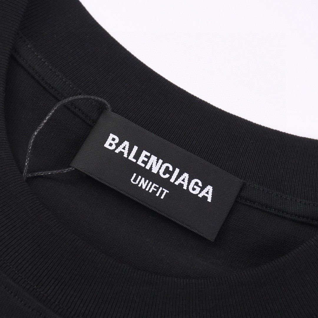 巴黎世家/Balenciaga 夏季新款 错位字母刺绣圆领短袖T恤