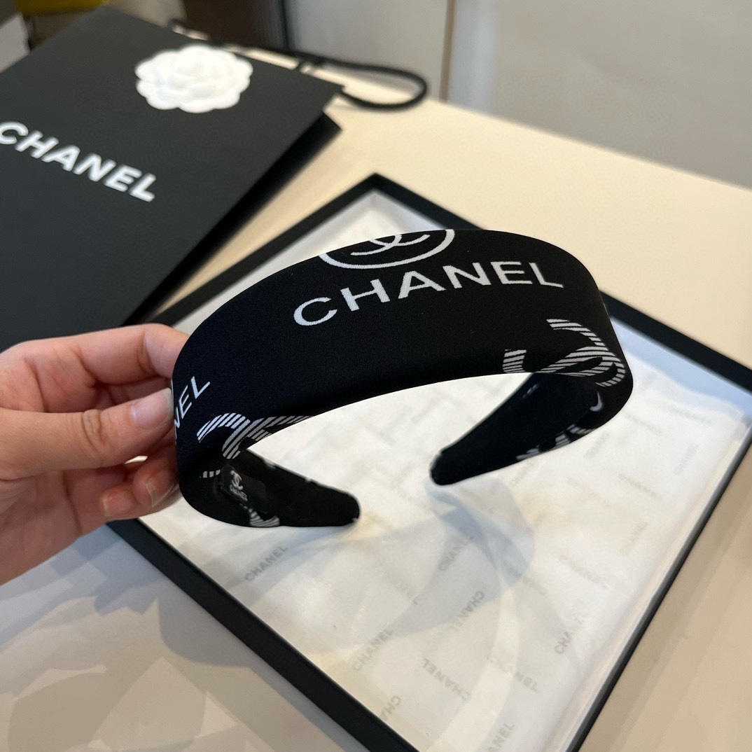 🆕

Chanel香奈儿发箍