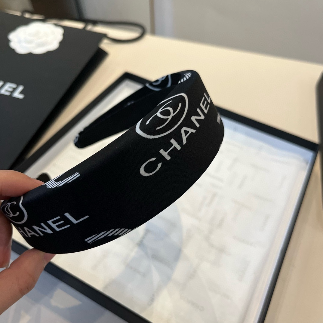 🆕

Chanel香奈儿发箍