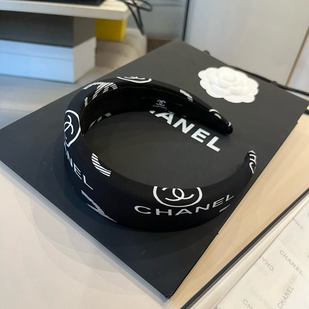 🆕

Chanel香奈儿发箍