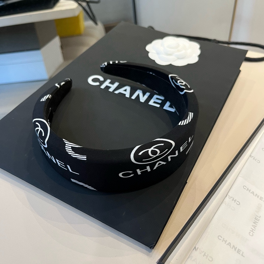 🆕

Chanel香奈儿发箍