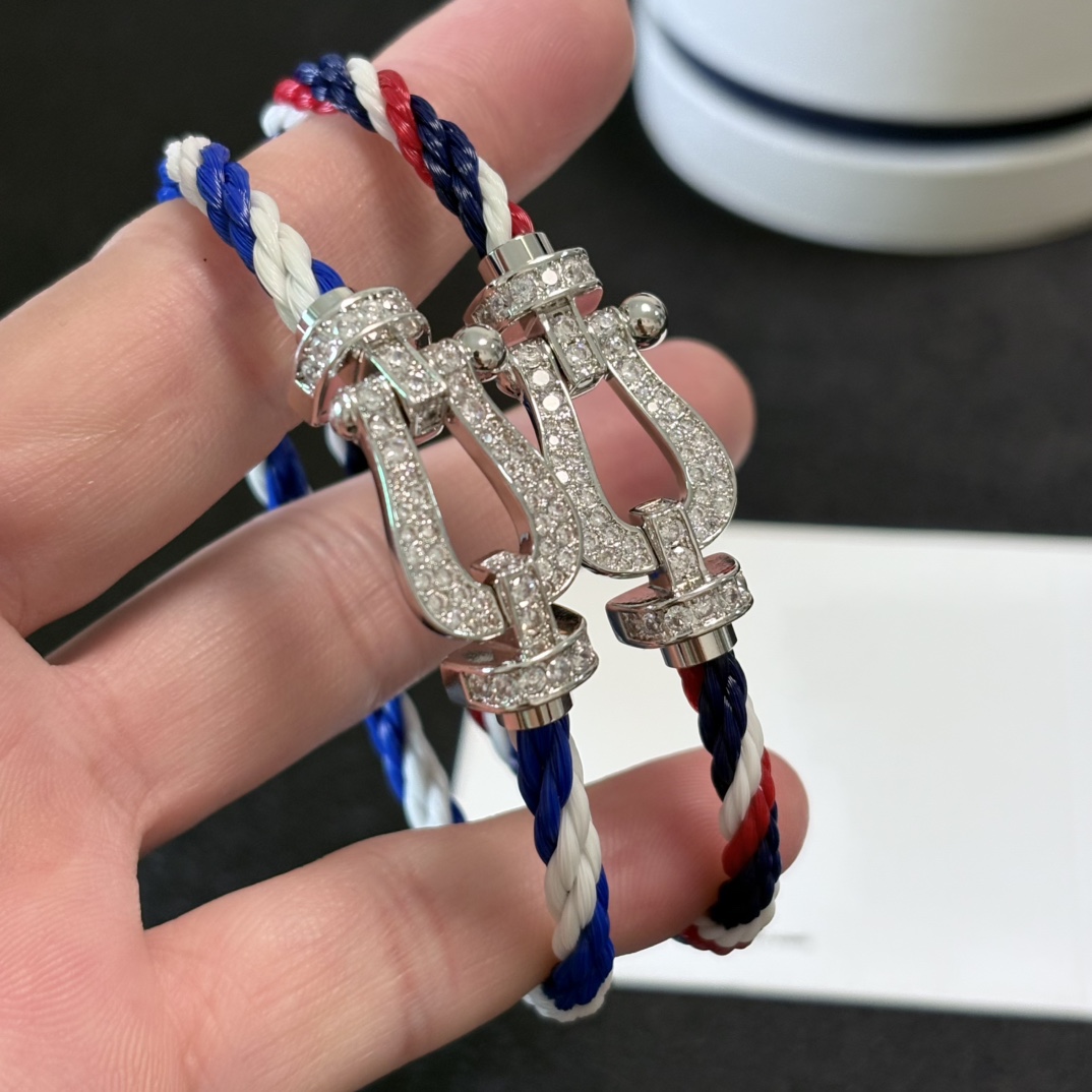 Luxurious Custom Jewelry Collection with Diamonds and Gold Options - 图片 9