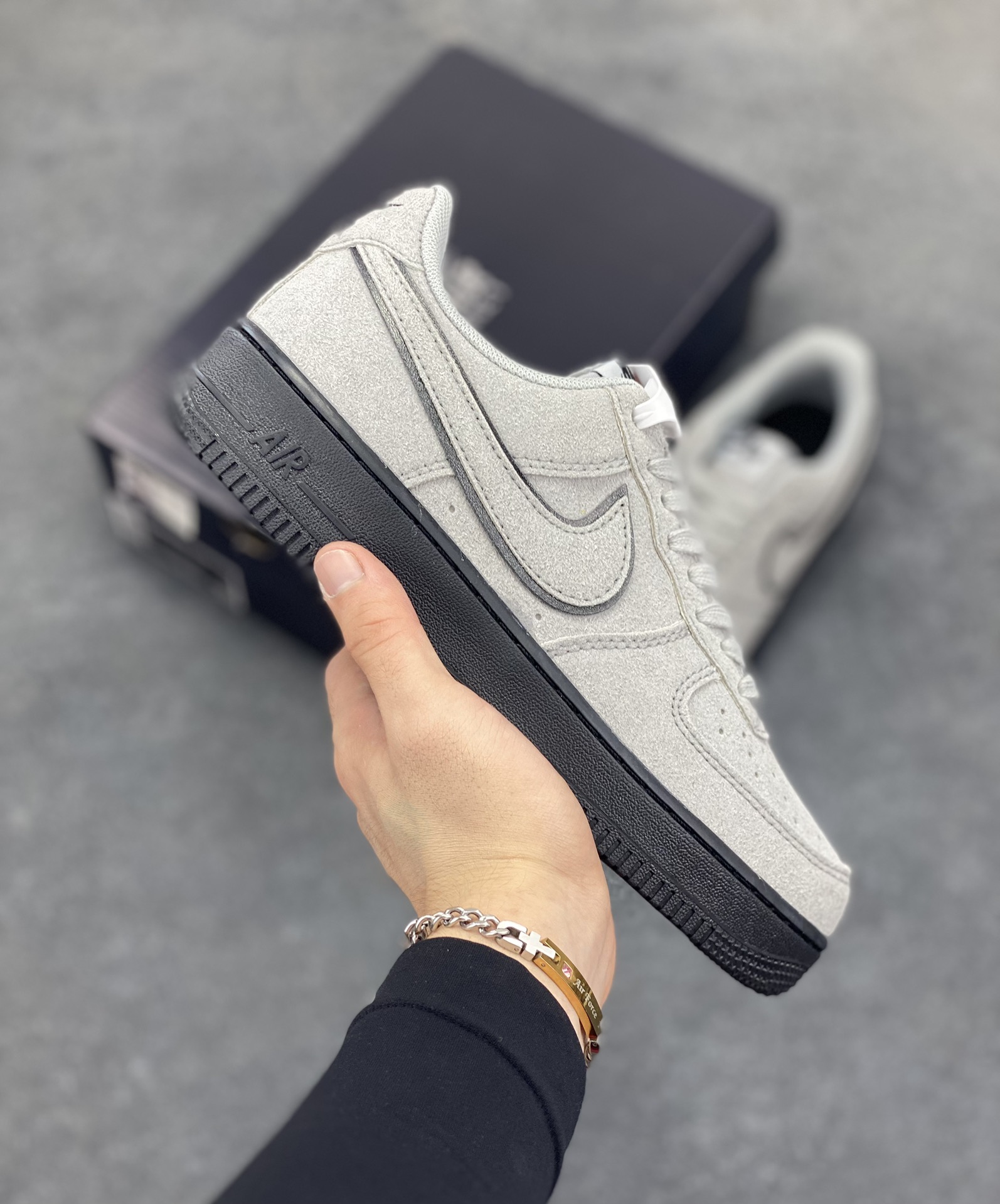 Nike Air Force 1 Low 军械灰 空军一号低帮运动休闲板鞋 原楦头原纸板 打造纯正空军版型#专注外贸渠道 全掌内置蜂窝气垫 #原盒配件 原厂中底钢印、拉帮完美 货号:HQ1966-001 尺码:36 36.5 37.5 38 38.5 39 40 40.5 41 42 42.5 43 44 44.5 45-选品中心