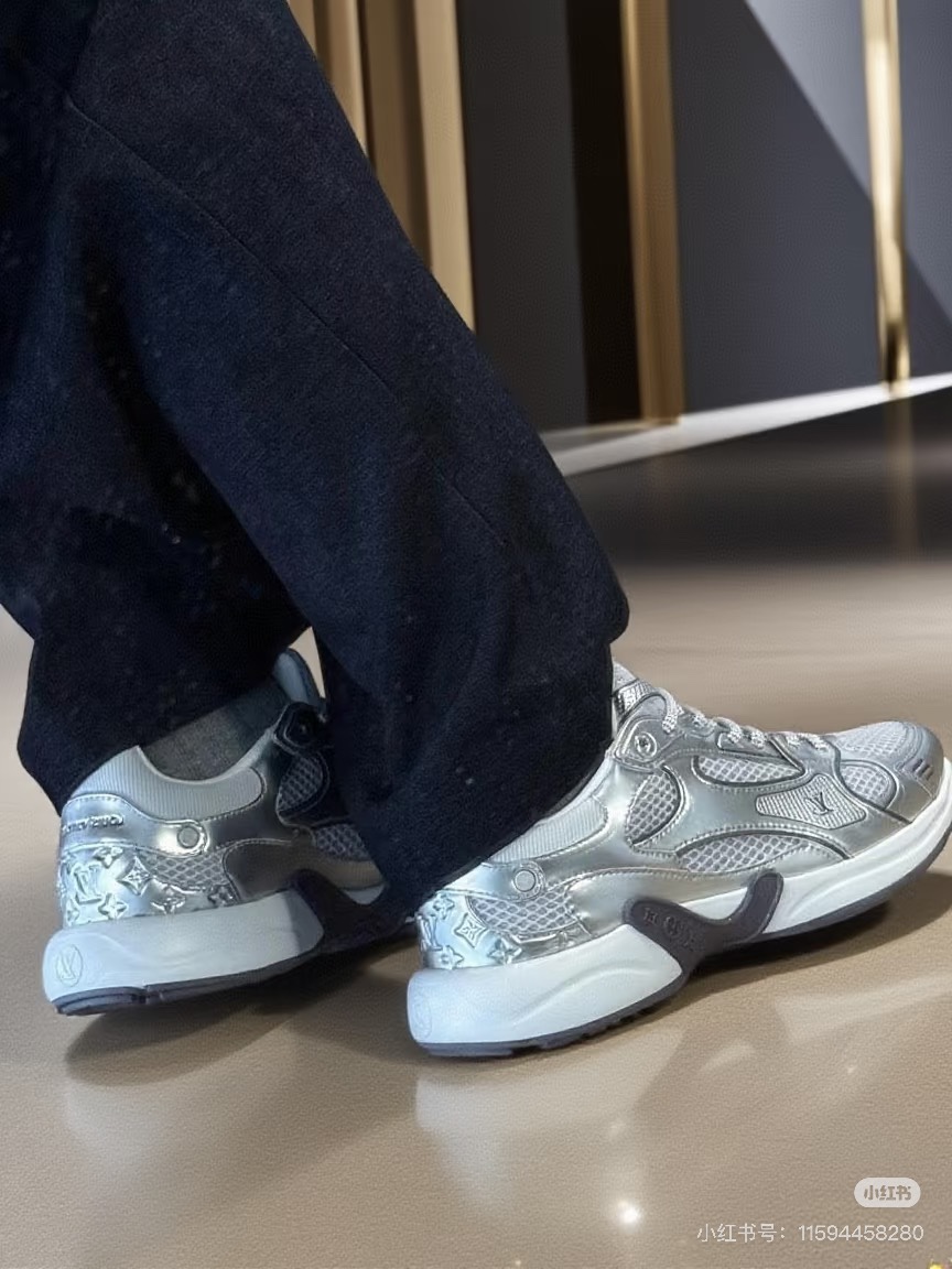 NO:511856,Model foot pictures, casual shoes/sports shoes, sneakers19860909模特上脚图,休闲鞋/运动鞋,sneakers,Women's Shoes