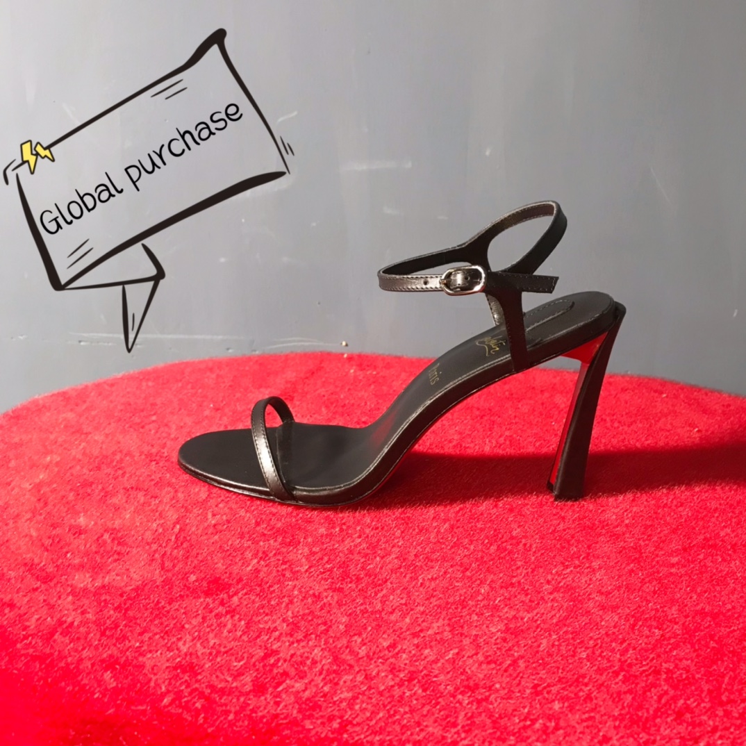 NO:336731,High-end custom spring and summer sandals classic series!  H10m, size 34-42. Customized model. L182-0046, black qi leather, black sheepskin, silver rivet official website synchronization. Standard European code Reference:L182-006 Color:black/black Material:calf leather Lining:goat leather Heel height:10Cm Sole:leather sole Size:EU 35-41 (US 4-11):,,christian louboutin,sandals,sheepskin19860909高端订制 春夏凉鞋精典款系列！ H10m,尺码34-42码.订制款.L182-0046,黑柒皮,黑羊皮里,银铆钉官网同步. 标准欧码 Reference:L182-006 Color:black/black Material:calf leather Lining:goat leather Heel heigh:10Cm Sole:leather sole Size:EU 35－41（US 4一11) :,,christian louboutin,sandals,sheepskin,Women's Shoes