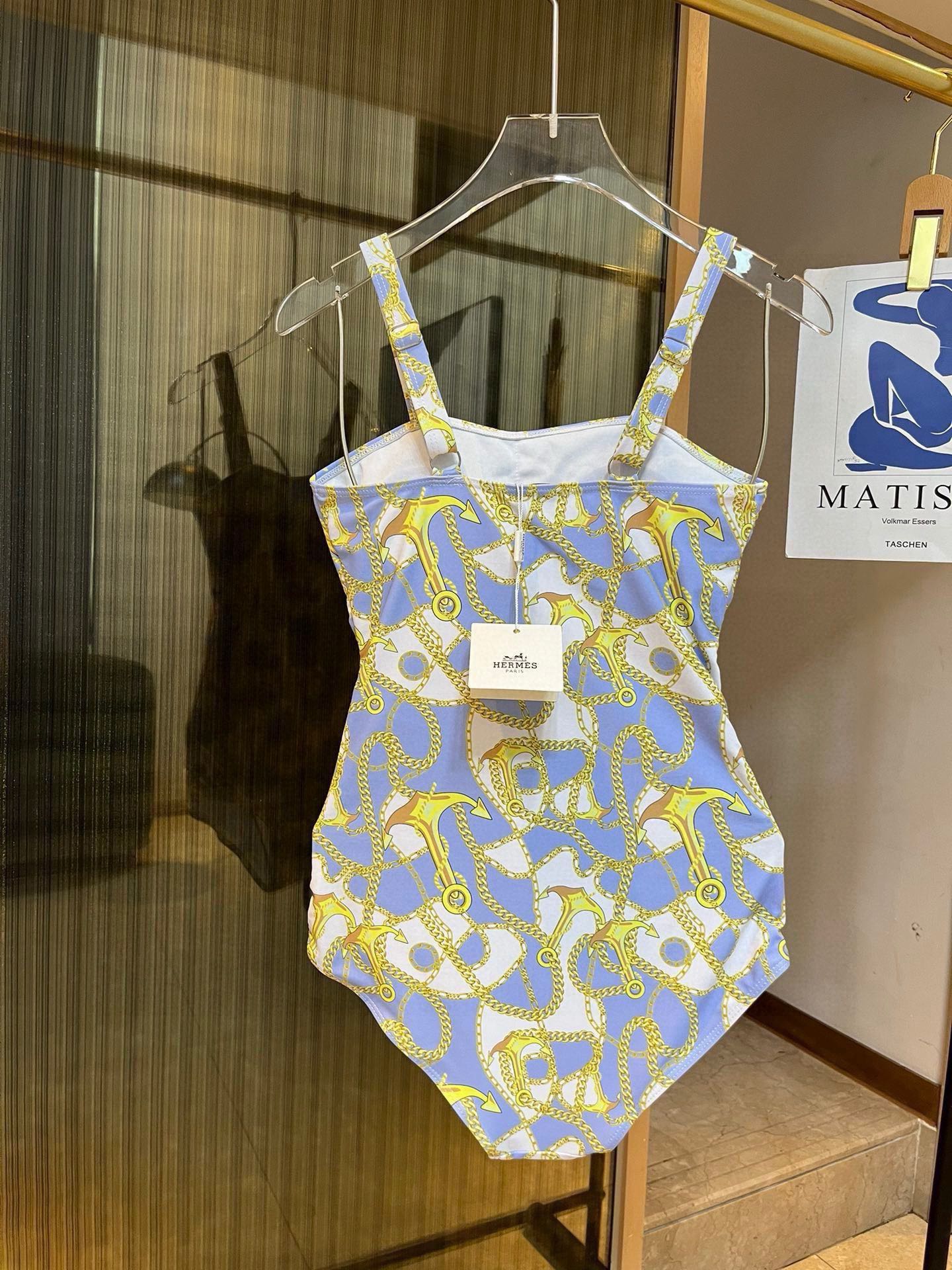 🆕
爱马仕HERMES连体比基尼泳衣👙❤️😍🥰带钢圈聚拢 适合多种场景的游泳衣🏊‍♀️海边 游泳池 温