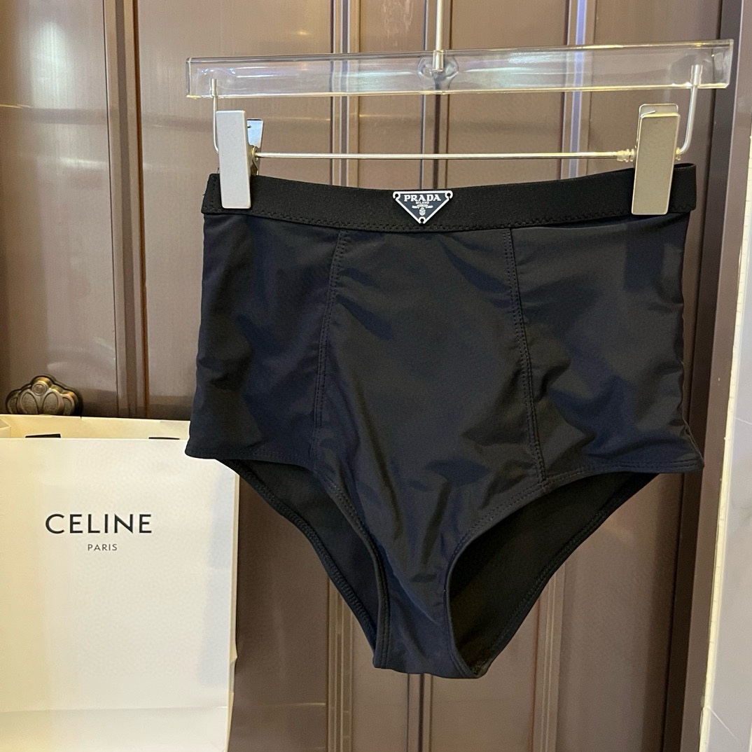 。
PRADA普拉达新款比基尼泳衣，分体比基尼👙，S M L XL
