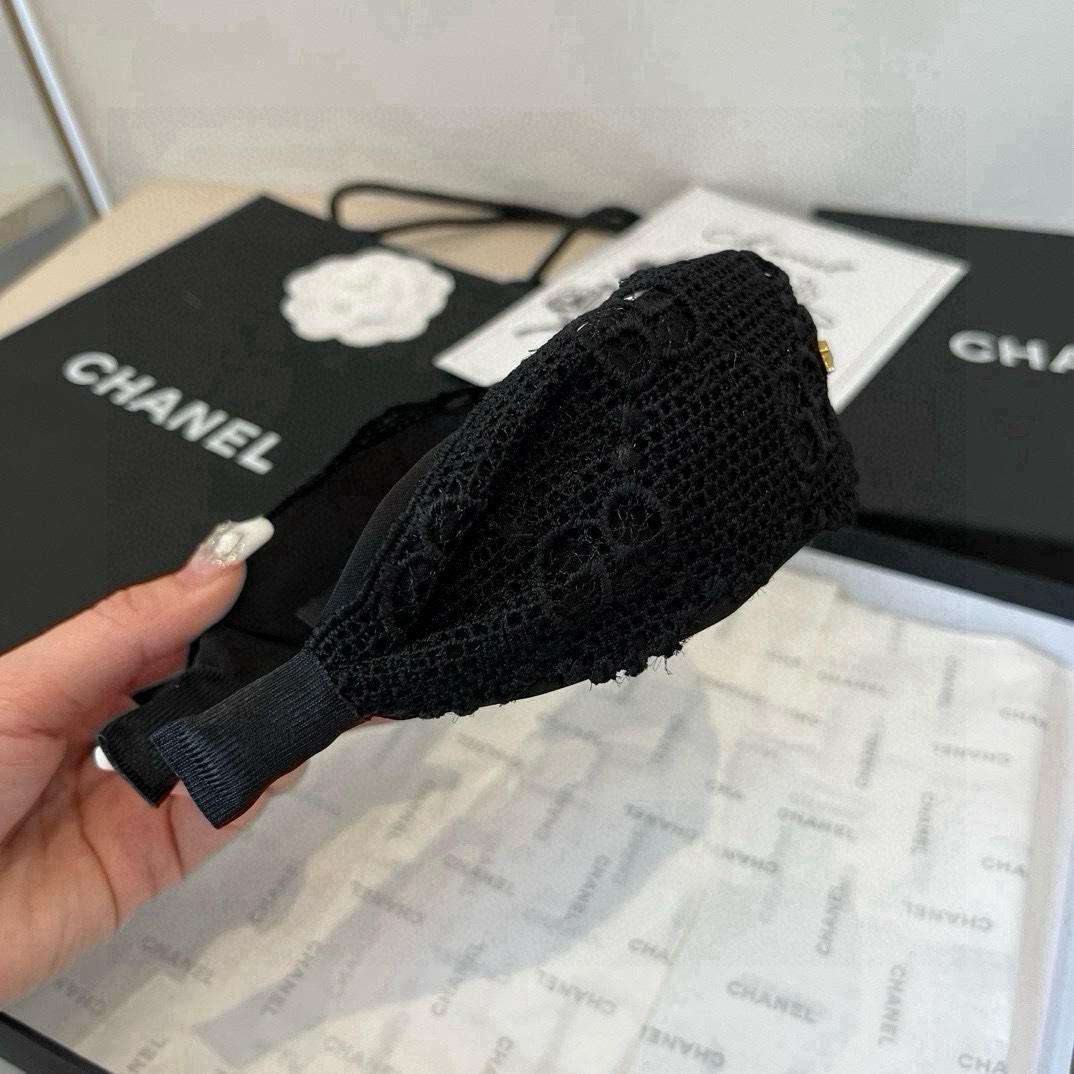 🆕

Gucci古奇新款蕾丝发箍