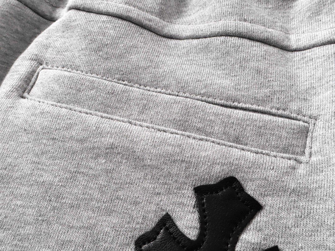 克罗心/Chrome Hearts 夏季新款 皮标刺绣休闲短裤 黑色/灰色