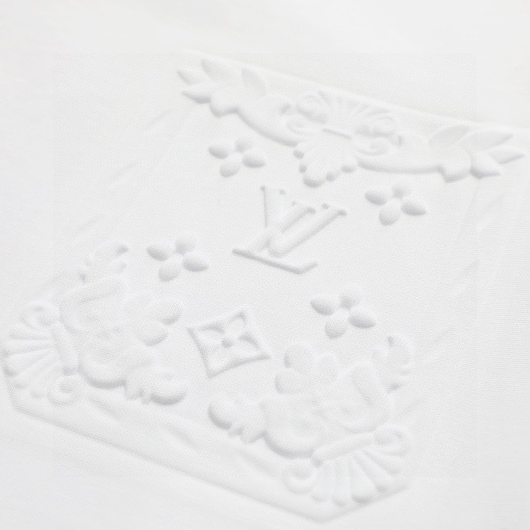 路易威登/Louis Vuitton 夏季新款 胸前浮雕压花字母圆领短袖T恤 白色/黑色