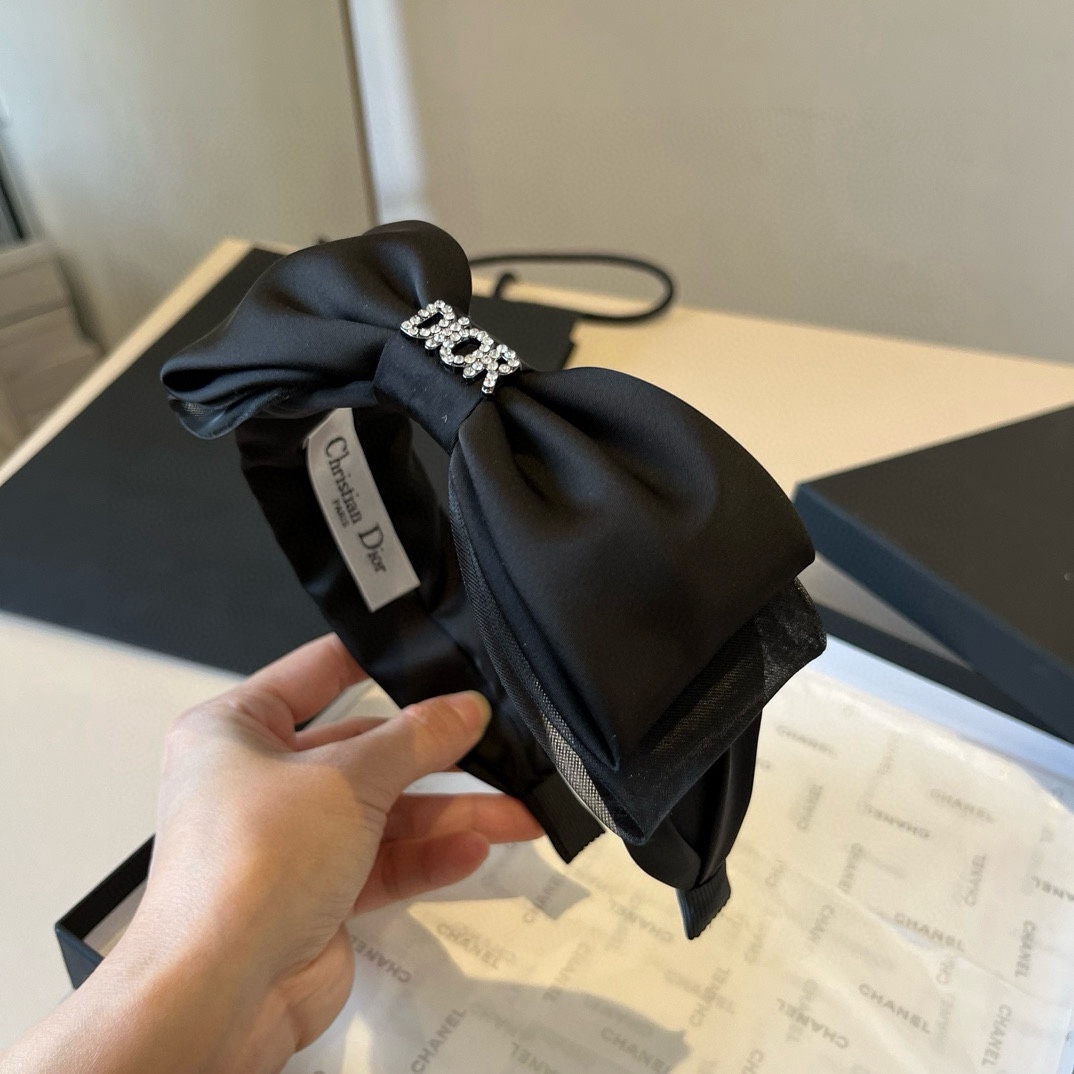 🆕

Dior迪奥新款发箍