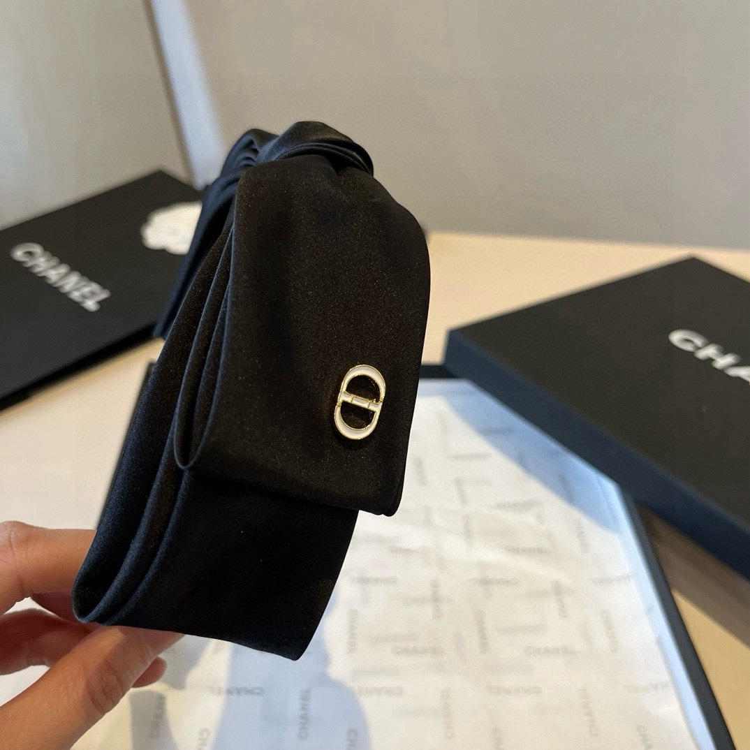 🆕

Dior迪奥新款发箍