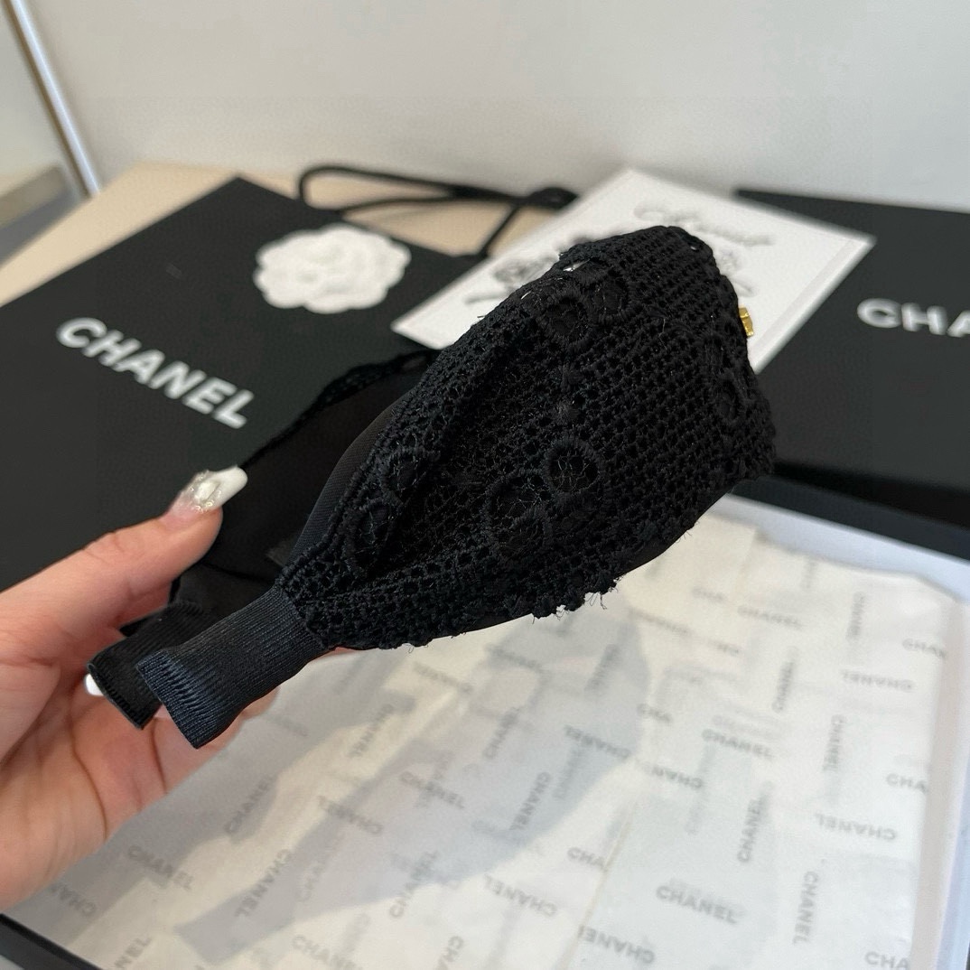 🆕

Gucci古奇新款蕾丝发箍