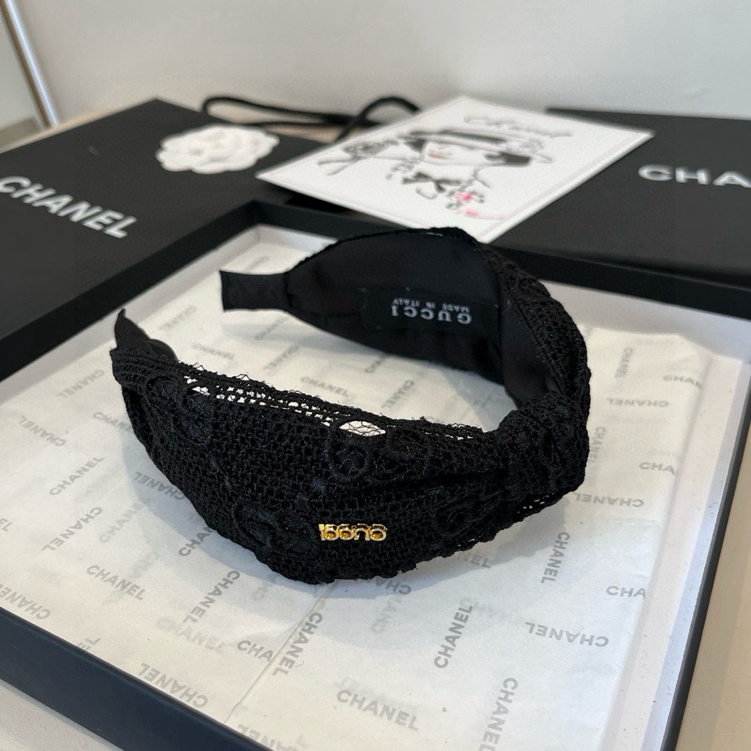 🆕

Gucci古奇新款蕾丝发箍