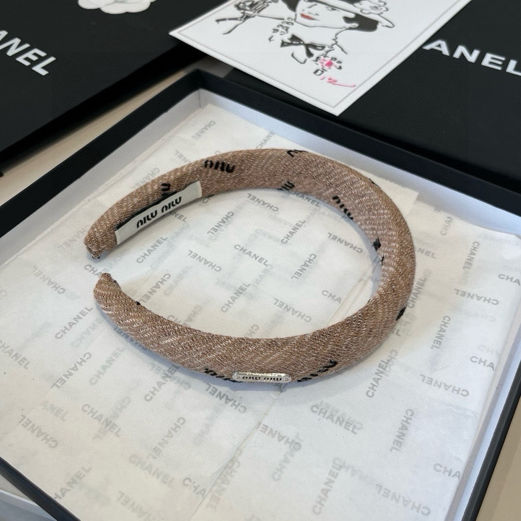 🆕

miumiu缪缪新款发箍