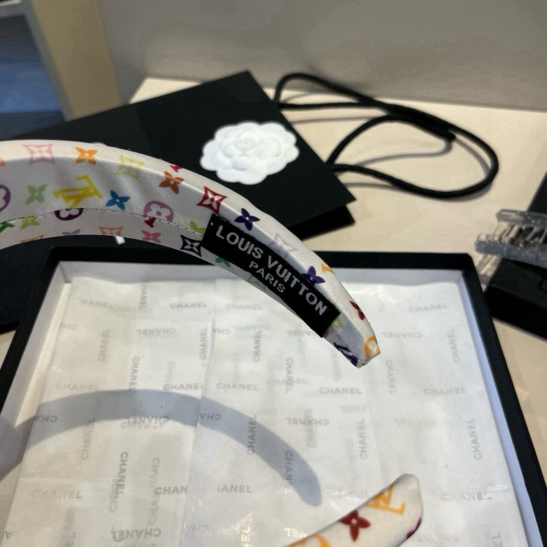 🆕

Lv发带，蝴蝶结新款发圈