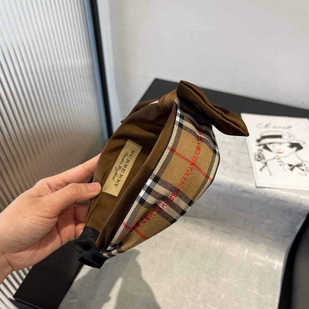 🆕

Burberry巴宝莉新款发箍