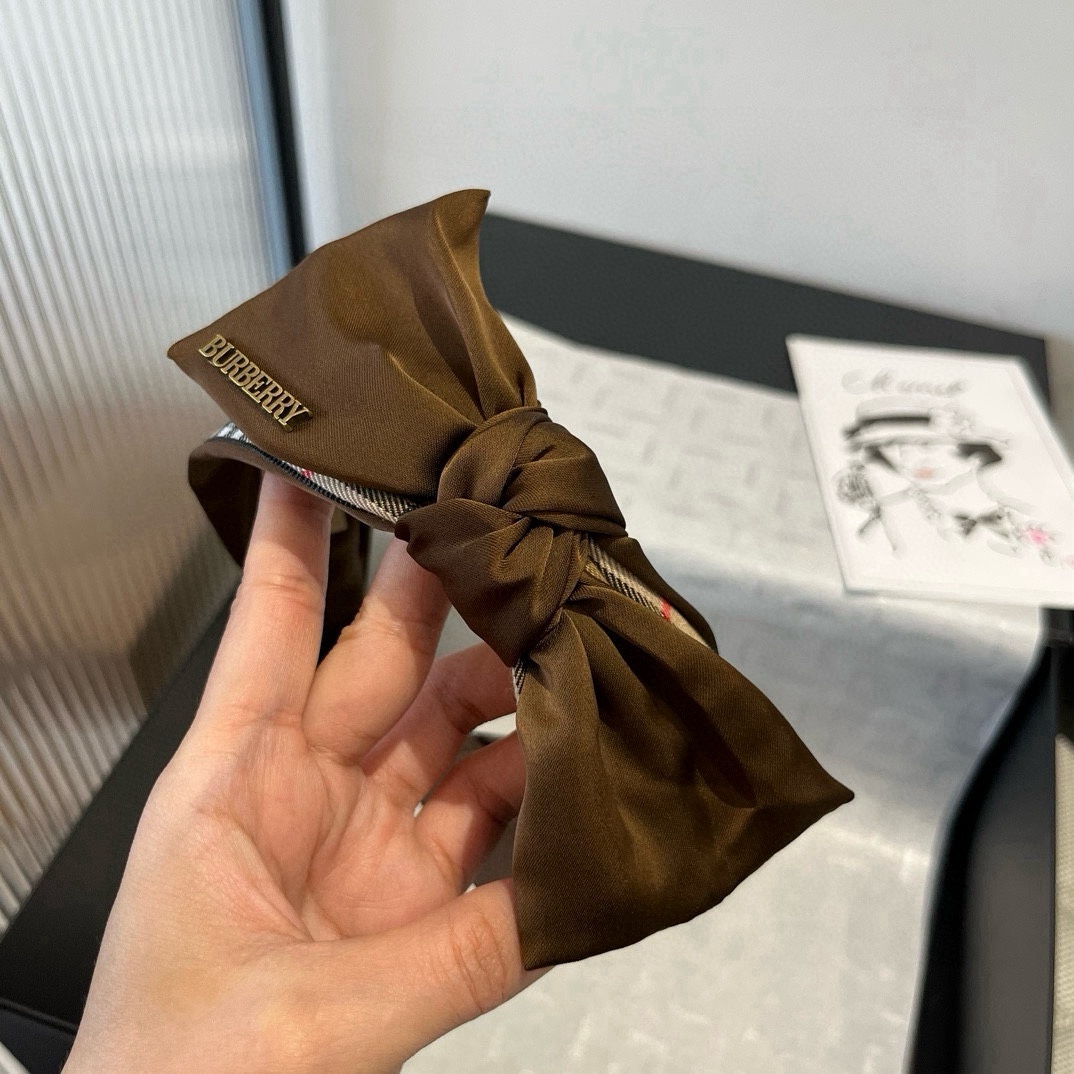 🆕

Burberry巴宝莉新款发箍