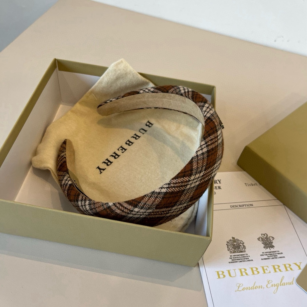 🆕

Burberry巴宝莉格子发箍
