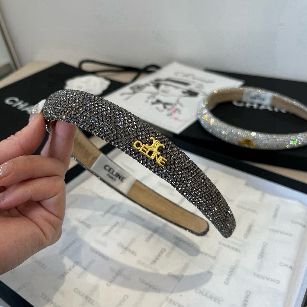 🆕

Celine赛琳新款发箍