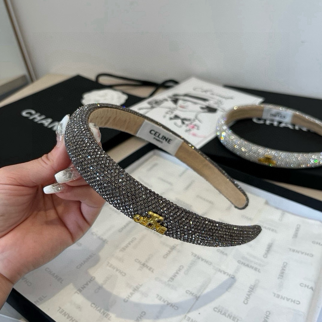 🆕

Celine赛琳新款发箍