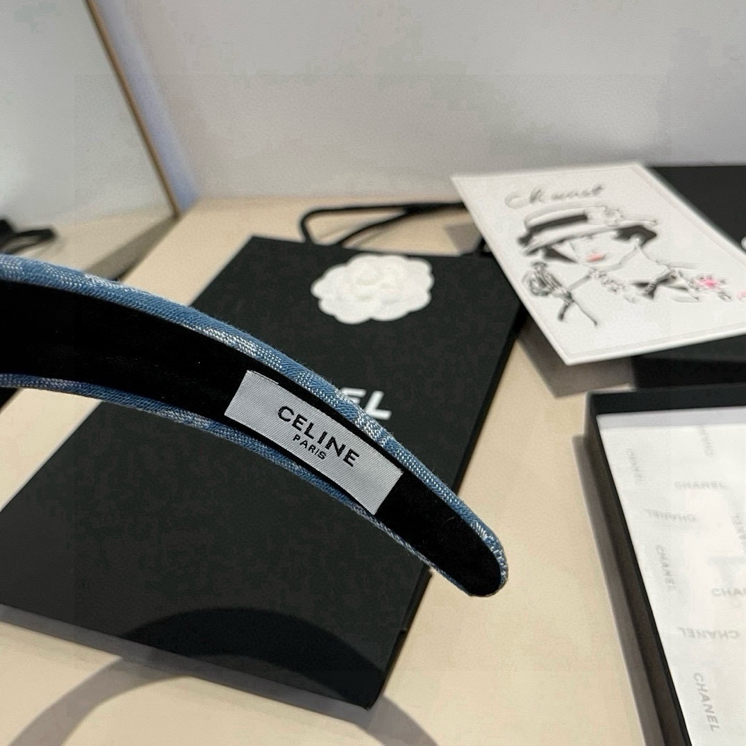 🆕

Celine赛琳新款发箍