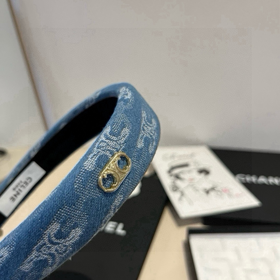 🆕

Celine赛琳新款发箍