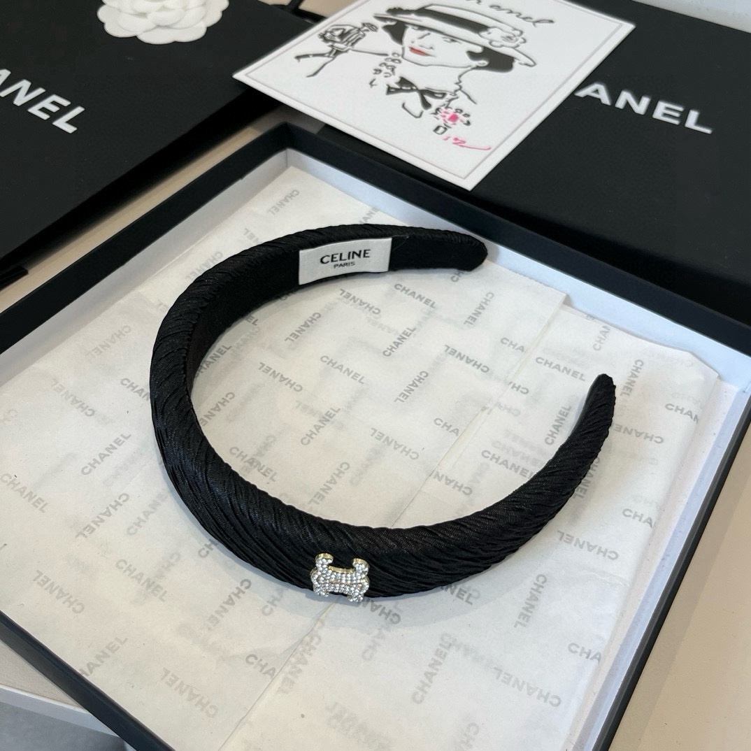 🆕

Celine赛琳新款发箍