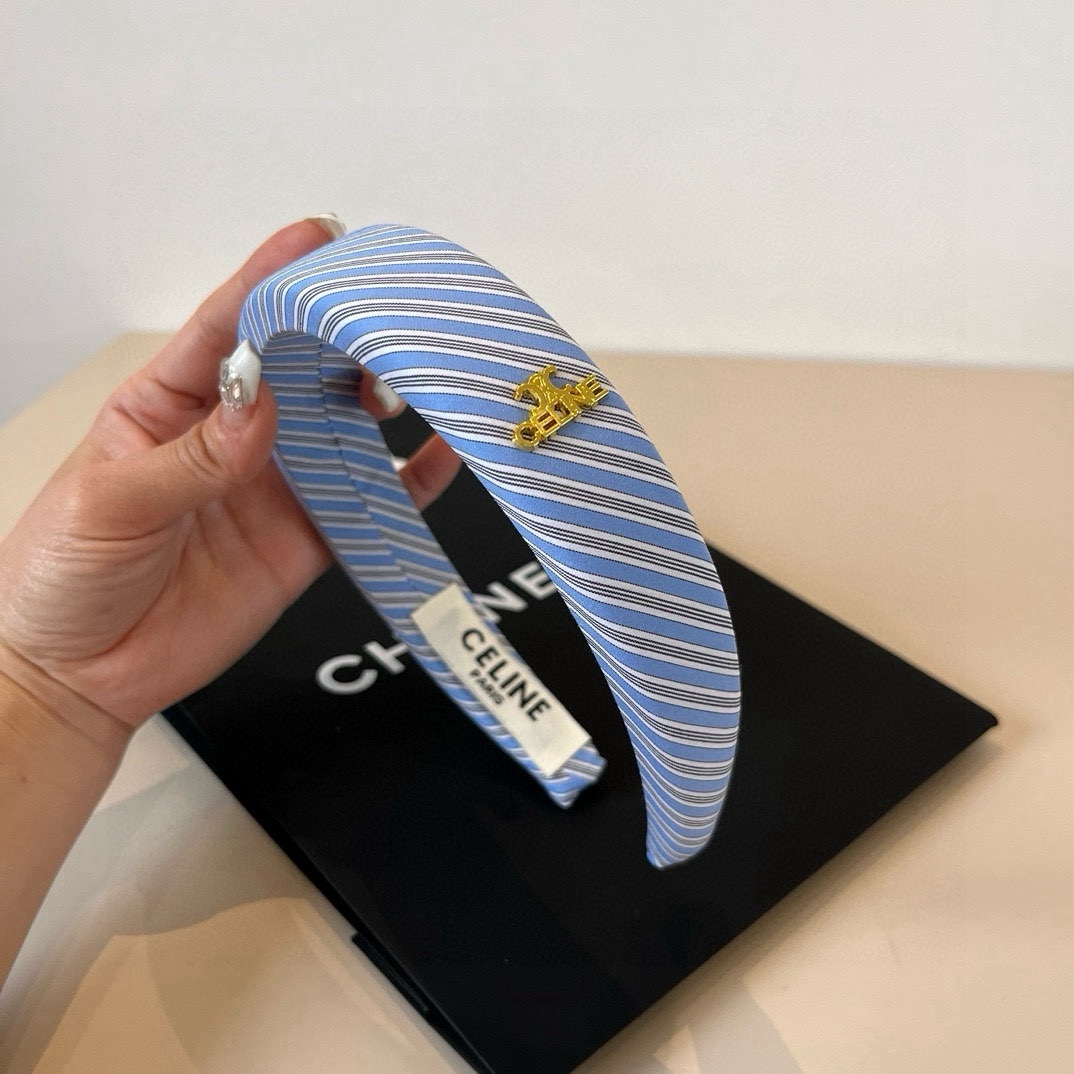 🆕

Celine赛琳新款发箍，高端大气时尚博主必备